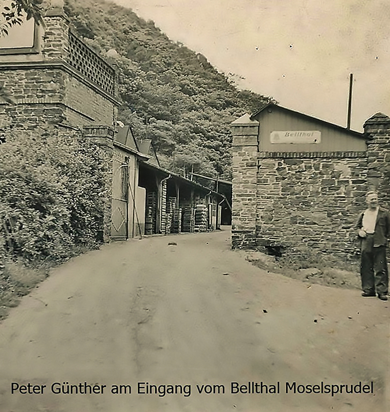 Peter Günther am Eingang vom Bellthal Moselsprudel